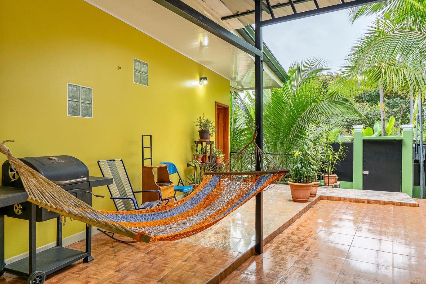 Yellow House Quepos Luaran gambar